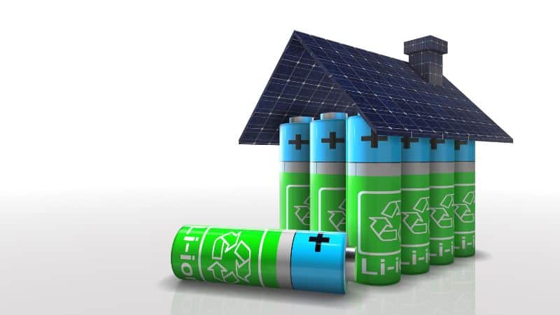 how long do solar batteries last